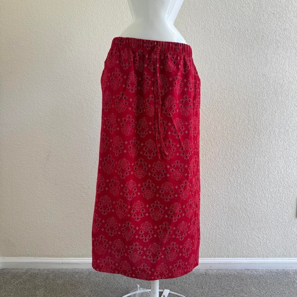 Two Twenty red midi skirt with white geometric pattern